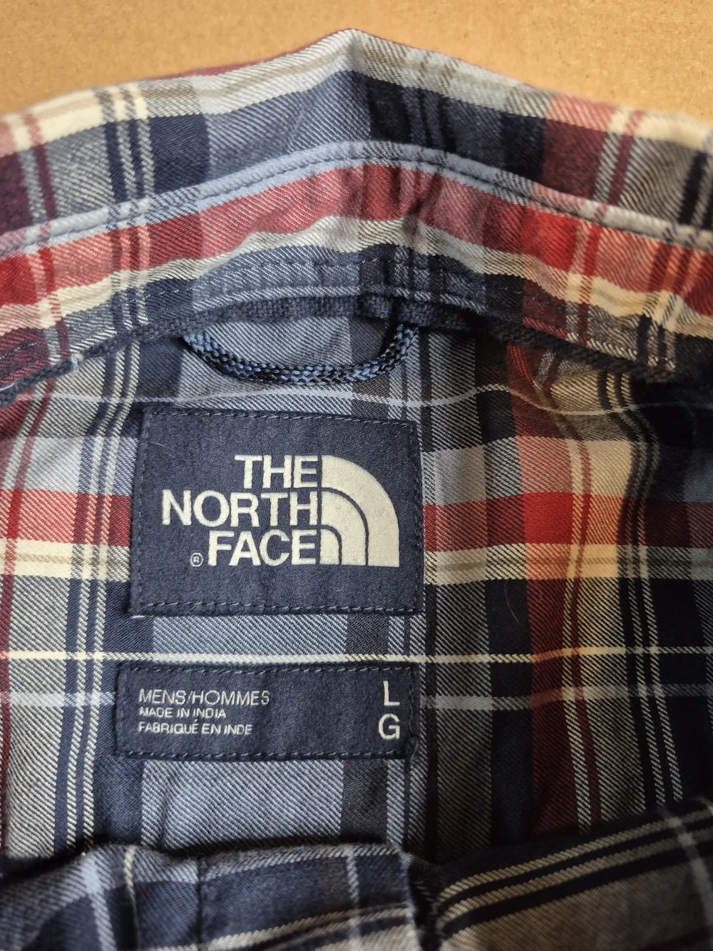 The North Face Men’s Blue & Red Plaid Long-Sleeve Shirt 4637/4